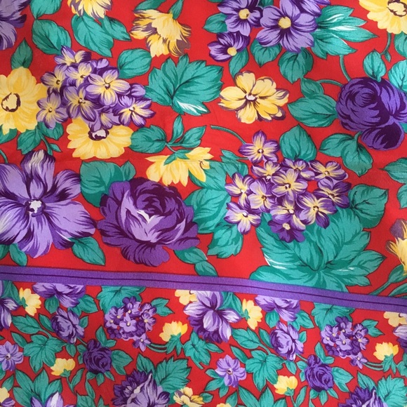 100% Silk Talbots Floral Scarf - Packaged in Burberry Box - Picture 4 of 8